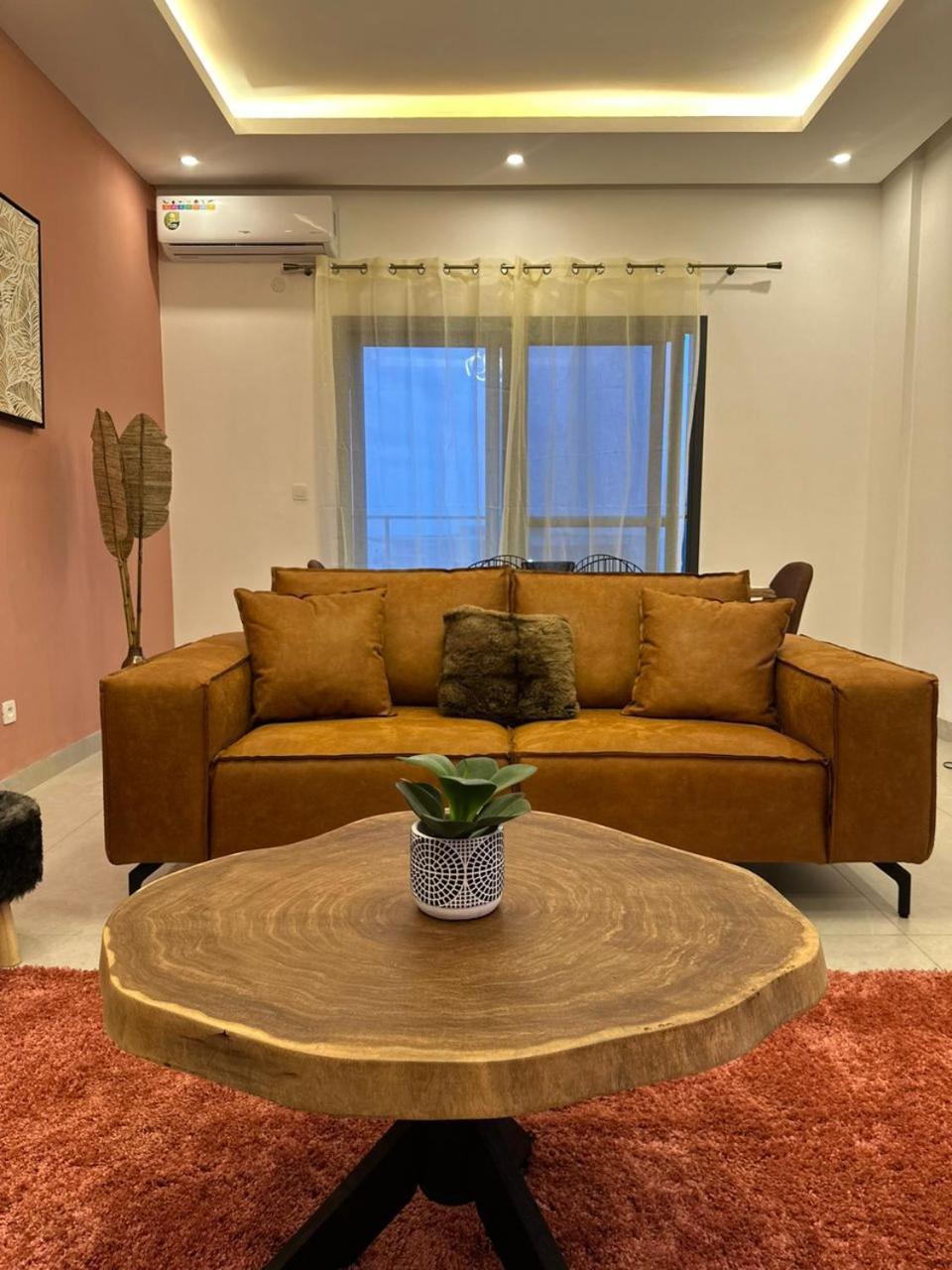 Luxueux Appartements - 2 Pieces Ou 4 Pieces - Quartiers Prises D'Almadies Et Ngor" Dakar Exterior foto